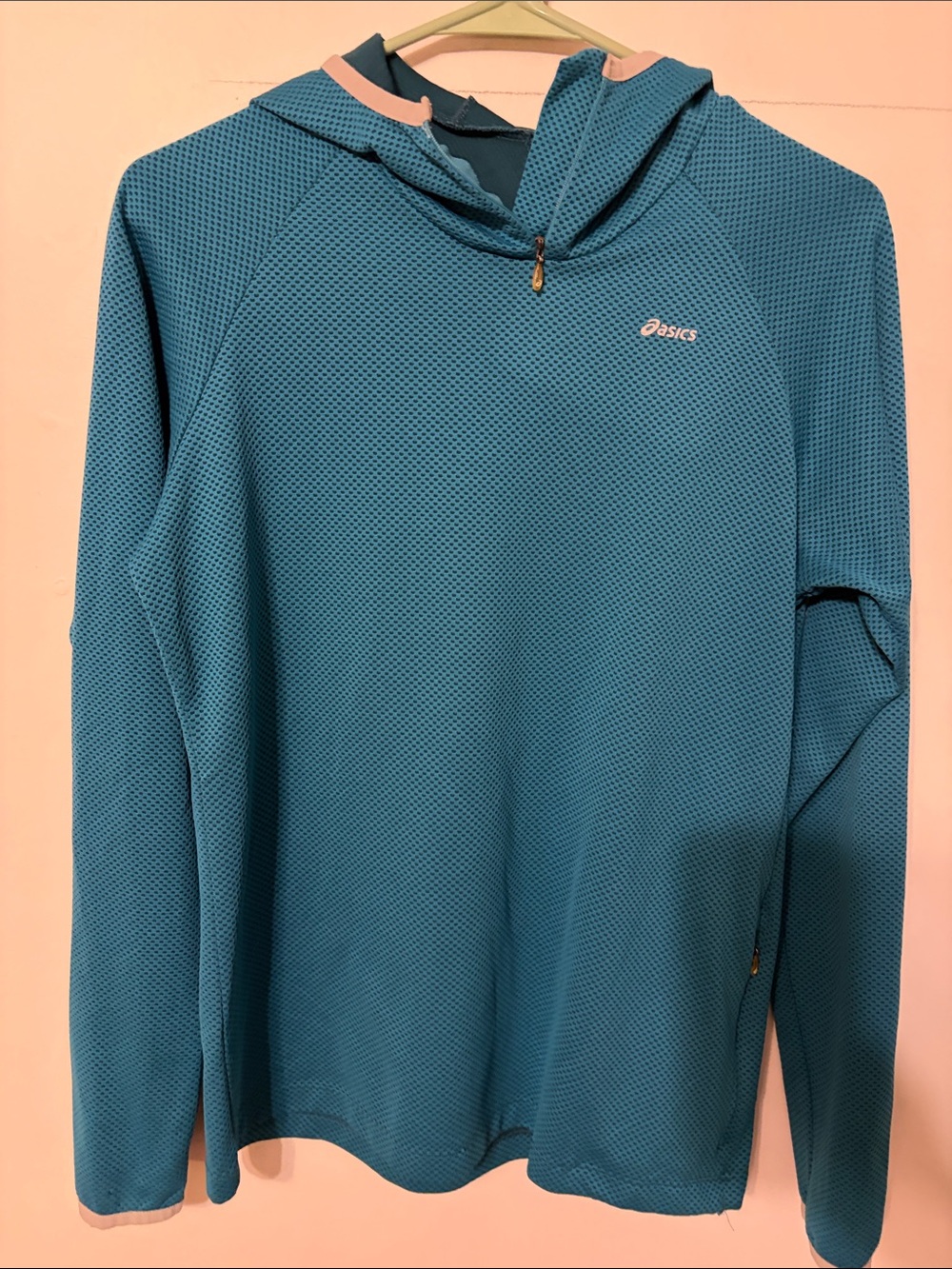 ASICS woman’s Teal Hooded Performance Jacket with grey Trim. LRG. 💯 polyester.
